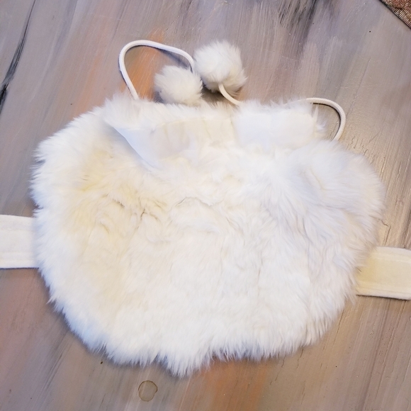 Preloved Eastside Collection pet fur - Picture 3 of 7